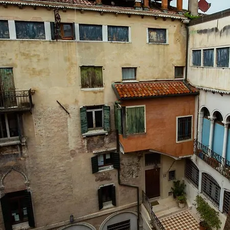 Apartment Piazza San Marco - Cozy And Warm